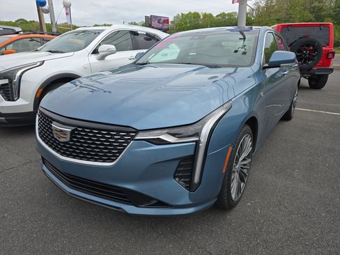 Used 2023 Cadillac CT4 Premium Luxury AWD/4WD image 5