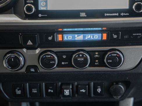 Used 2021 Toyota Tacoma Limited w/ Nightshade Package AWD/4WD image 25