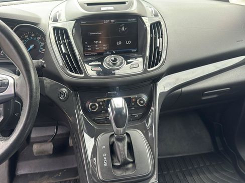 Used 2014 Ford Escape Titanium FWD image 10