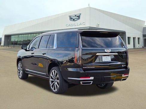 New 2026 Cadillac Escalade ESV Luxury image 4