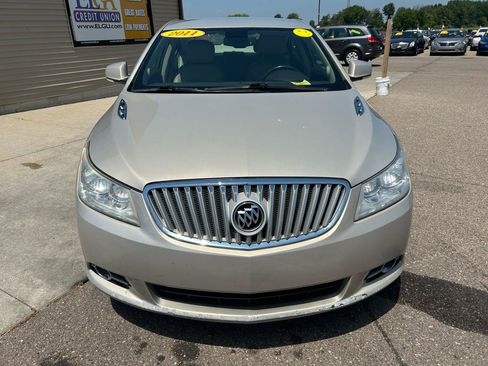 Used 2011 Buick LaCrosse CXL FWD image 2