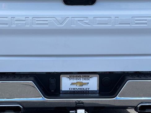 Used 2024 Chevrolet Silverado 1500 LT AWD/4WD image 45
