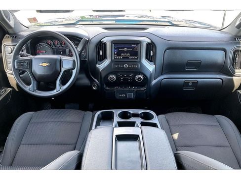Used 2024 Chevrolet Silverado 2500 Custom AWD/4WD image 17