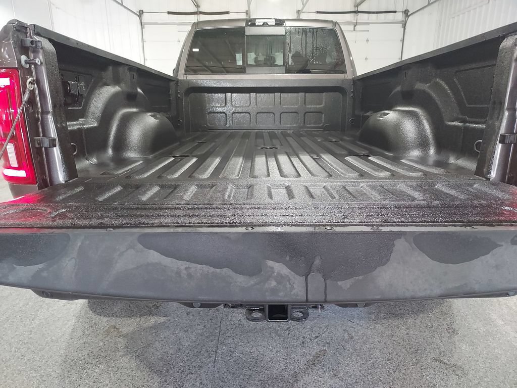 New 2026 RAM 3500 Big Horn AWD/4WD image 29