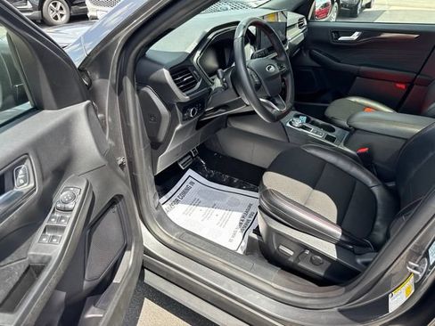 Used 2024 Ford Escape ST-Line w/ Tech Pack #1 AWD/4WD image 11