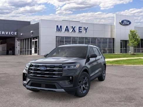 Used 2026 Ford Explorer Active w/ Active Comfort Package AWD/4WD image 2