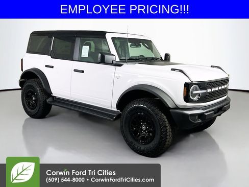 New 2026 Ford Bronco Outer Banks AWD/4WD image 1