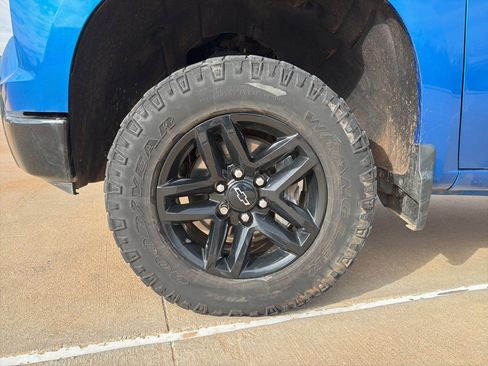 Used 2022 Chevrolet Silverado 1500 LT Trail Boss image 11