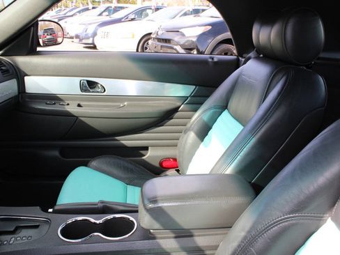 Used 2002 Ford Thunderbird RWD image 14