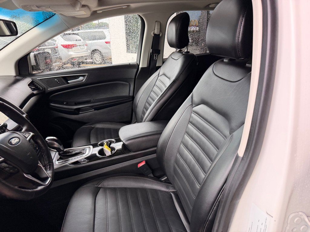Used 2016 Ford Edge SEL w/ Canadian Touring Package AWD/4WD image 10