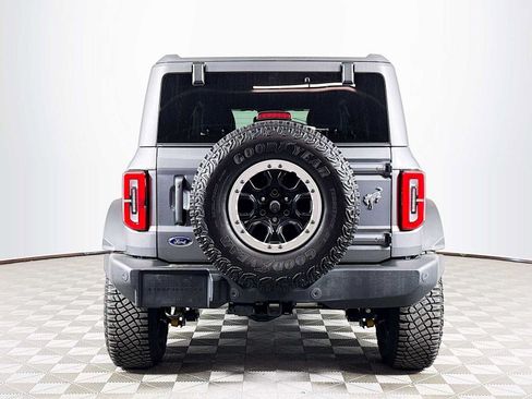 Used 2024 Ford Bronco Outer Banks w/ Sasquatch Package AWD/4WD image 6