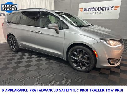 Used 2020 Chrysler Pacifica Touring-L Plus