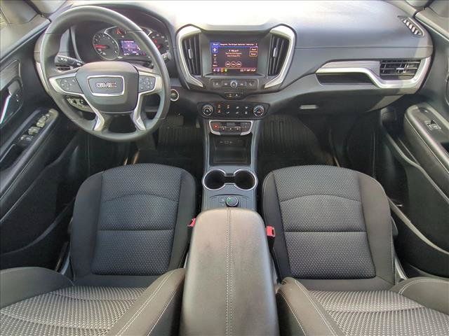 Used 2022 GMC Terrain SLE w/ LPO, Floor Liner Package FWD image 17