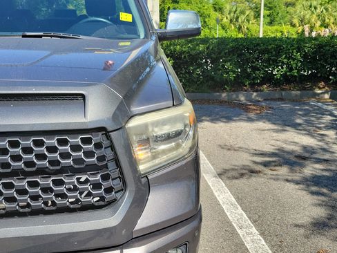 Used 2019 Toyota Tundra Platinum image 3