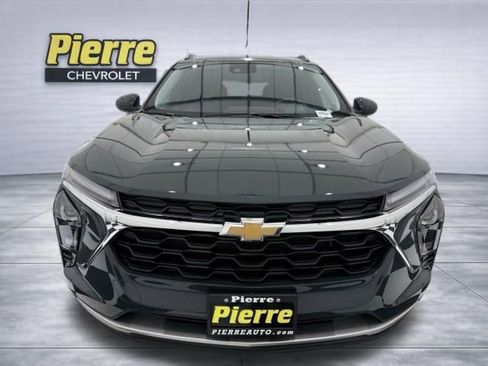 New 2026 Chevrolet Trax LT w/ LT Convenience Package FWD image 7