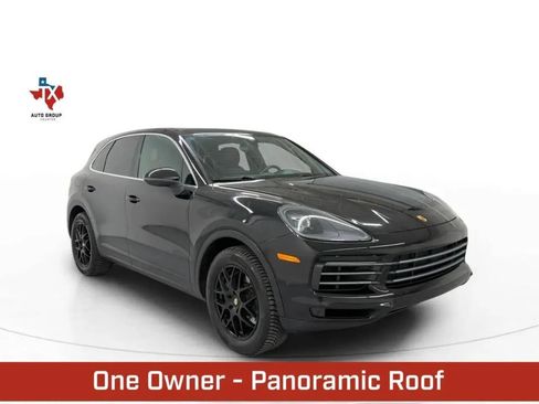 Used 2022 Porsche Cayenne AWD/4WD image 1