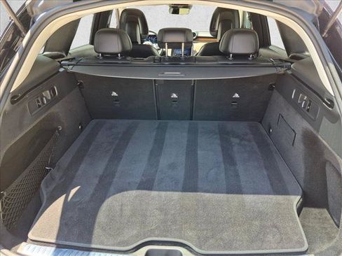 Used 2025 Mercedes-Benz GLC 350e 4MATIC image 6