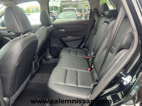 Used 2023 Nissan Rogue SL w/ SL Premium Package AWD/4WD image 19