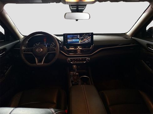 Used 2024 Nissan Altima 2.5 SR w/ SR Premium Package image 22