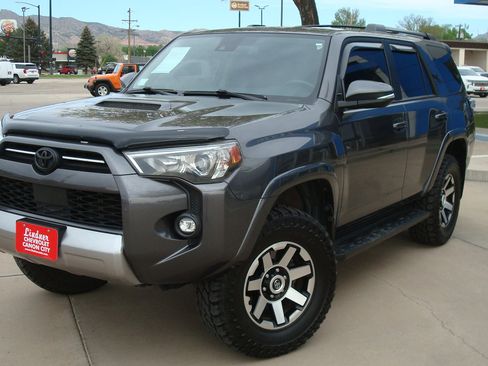 Used 2022 Toyota 4Runner TRD Off-Road Premium AWD/4WD image 1
