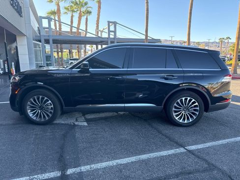 Certified 2024 Lincoln Aviator AWD w/ Premium Package image 8