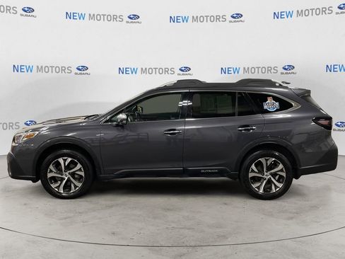Used 2021 Subaru Outback Touring XT image 2