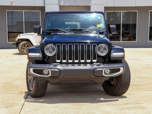 Used 2023 Jeep Wrangler Unlimited Sahara w/ LED Lighting Group AWD/4WD image 21