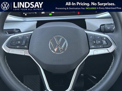 New 2026 Volkswagen Taos SE AWD/4WD image 18