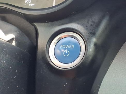 Used 2023 Toyota Sienna XSE FWD image 25