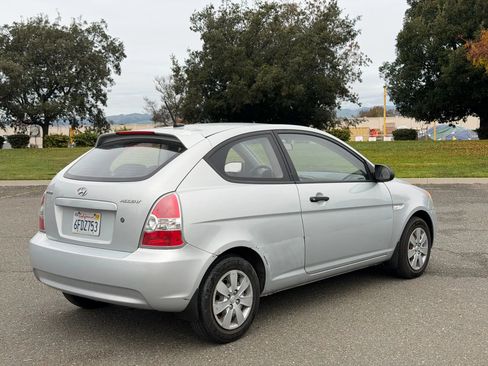 Used 2008 Hyundai Accent GS image 5