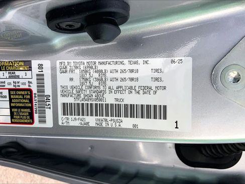 Used 2025 Toyota Tundra SR5 image 33