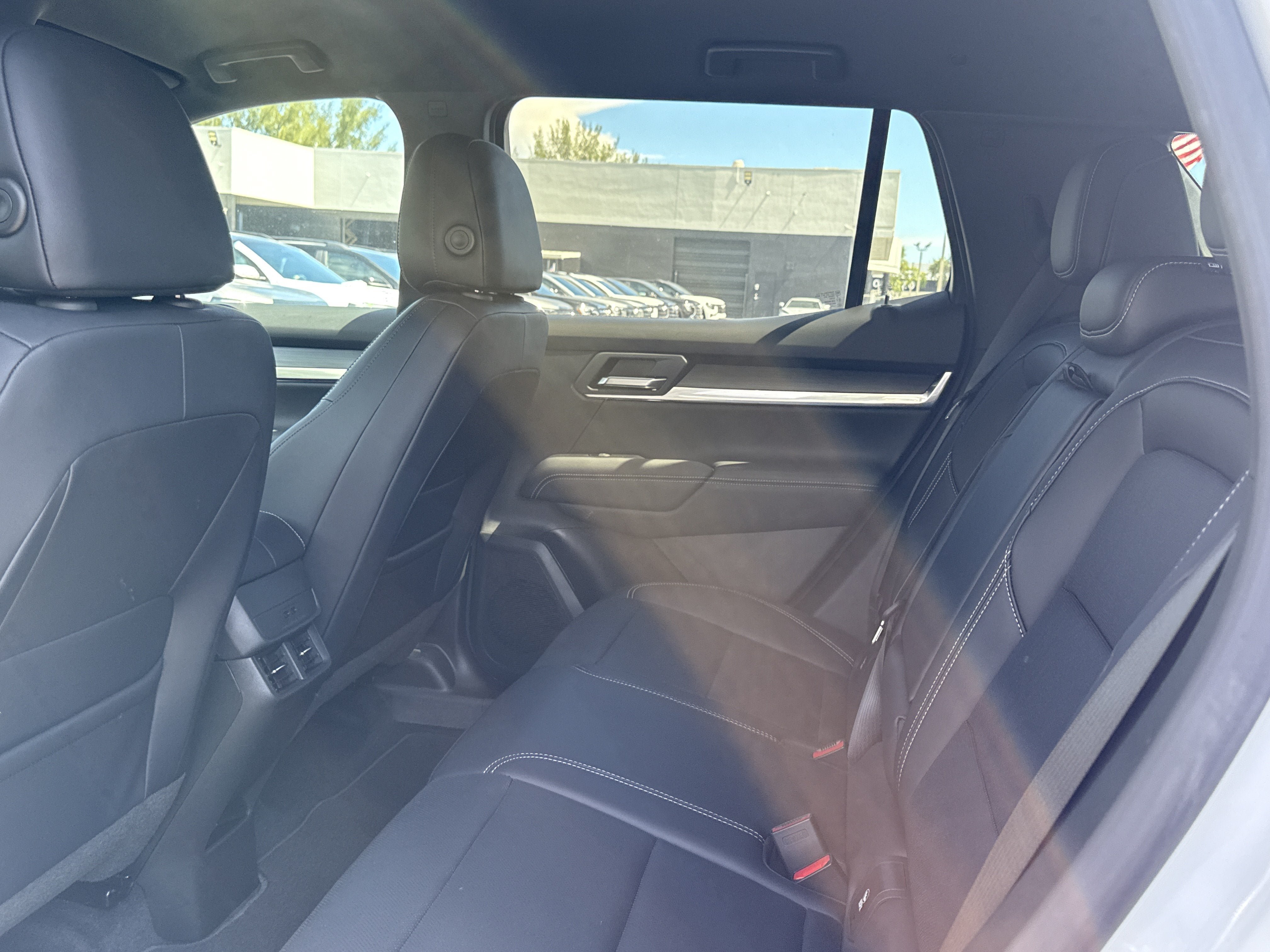 New 2027 GMC Terrain Elevation w/ Elevation Premium Package FWD image 6