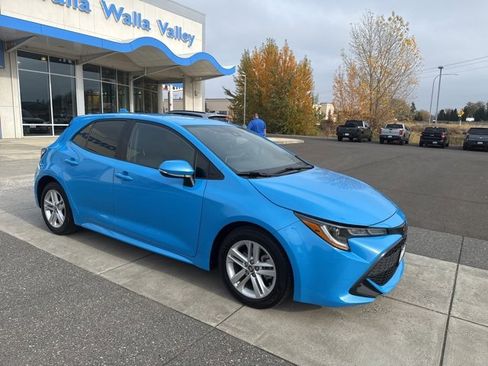 Used 2022 Toyota Corolla SE w/ Carpet Mat Package (TMS) image 2