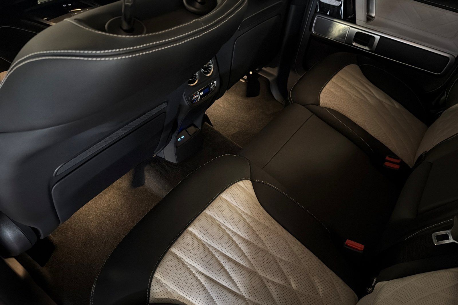 New 2027 Mercedes-Benz G 580 e image 11