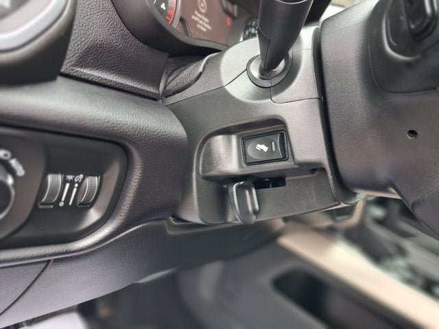 Used 2022 RAM 3500 Laramie AWD/4WD image 14