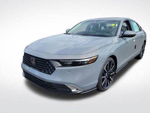 New 2026 Honda Accord Touring image 9
