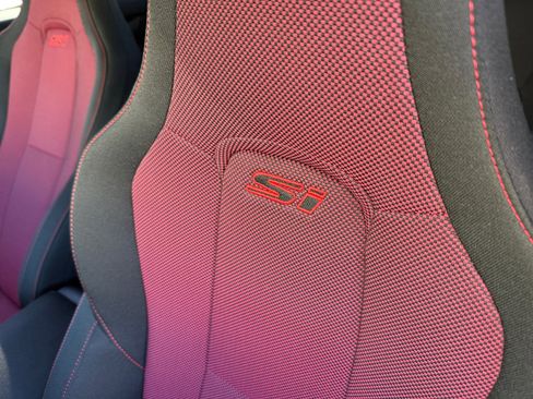 Used 2025 Honda Civic Si image 9
