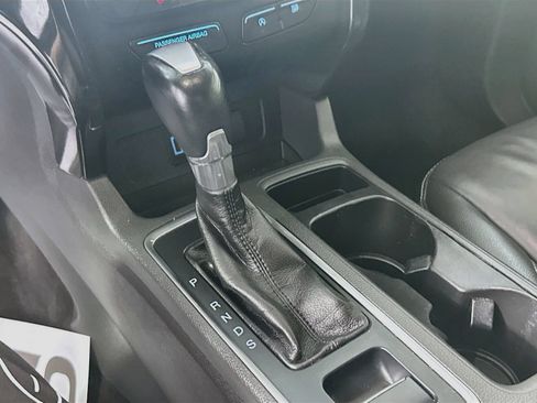 Used 2017 Ford Escape Titanium FWD image 17