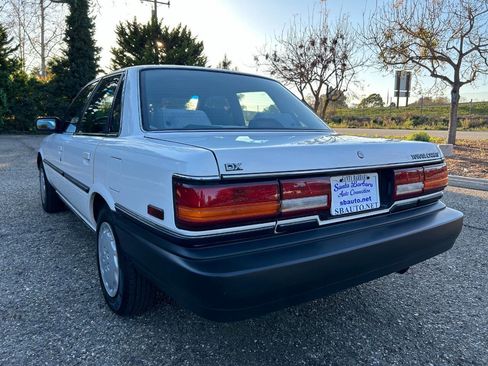 Used 1991 Toyota Camry Deluxe image 20