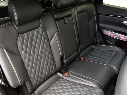 Used 2025 Genesis GV70 3.5T Sport w/ Sport Advanced Package image 53