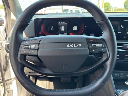 Used 2026 Kia Sportage LX FWD image 28