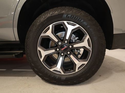 Certified 2026 GMC Yukon AT4 Ultimate image 38