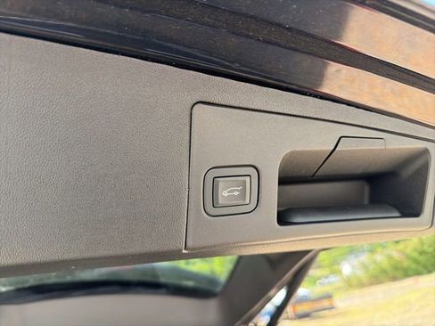 Used 2019 Cadillac XT5 Luxury AWD/4WD image 13