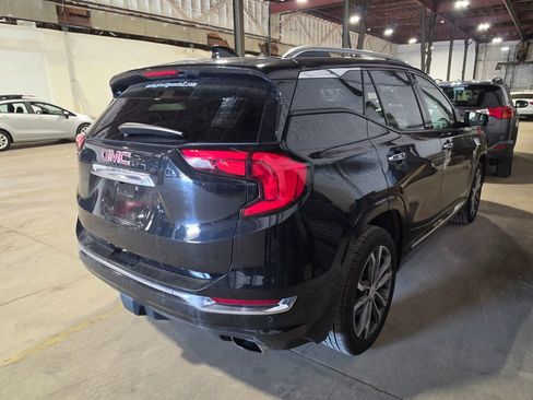 Used 2019 GMC Terrain Denali w/ Driver Alert Package II FWD image 2