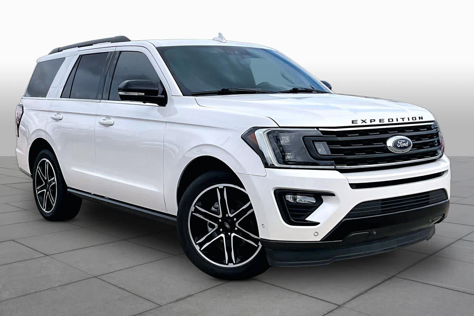 Used 2019 Ford Expedition Limited w/ Equipment Group 303A RWD image 3