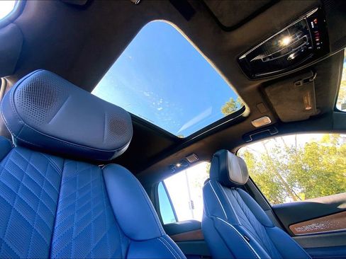 New 2026 Cadillac Vistiq Premium Luxury AWD/4WD image 32