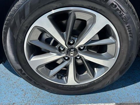 Used 2020 Kia Sorento AWD V6 image 33
