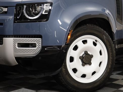 Certified 2025 Land Rover Defender 110 S image 2