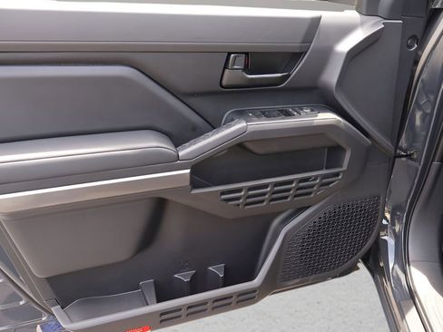 New 2026 Toyota Tacoma SR5 RWD image 9