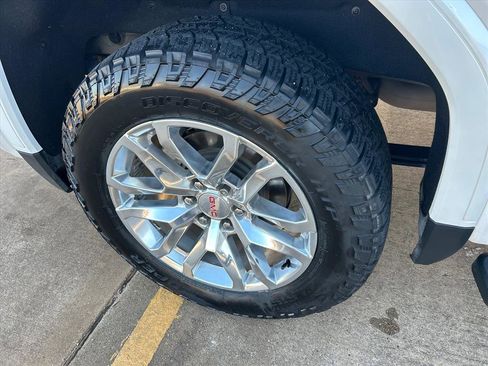 Used 2022 GMC Sierra 1500 SLT image 11